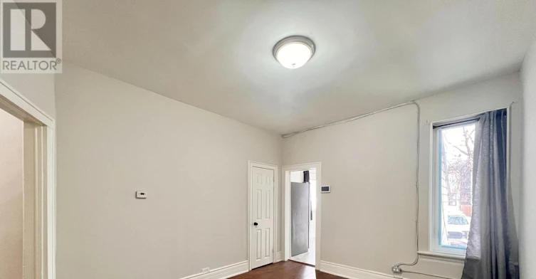 17 Winnifred Avenue, Toronto, ON, M4M 2X2 - 8