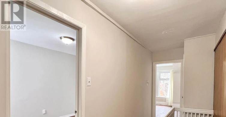 17 Winnifred Avenue, Toronto, ON, M4M 2X2 - 42