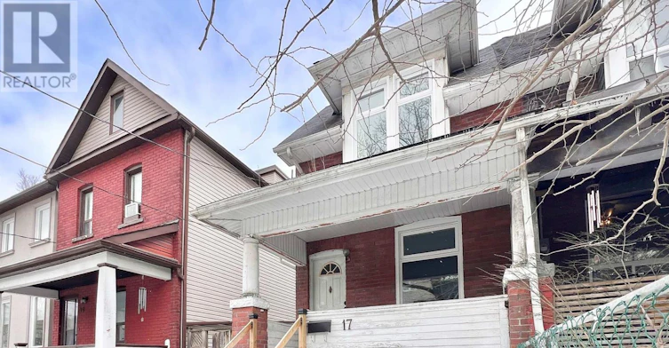 17 Winnifred Avenue, Toronto, ON, M4M 2X2 - 2