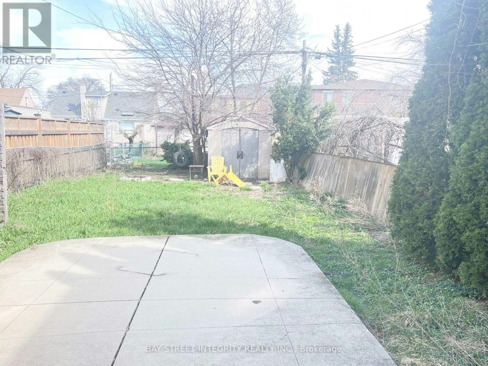 970 Briar Hill Avenue, Toronto, ON, M6B 1M3 - 12