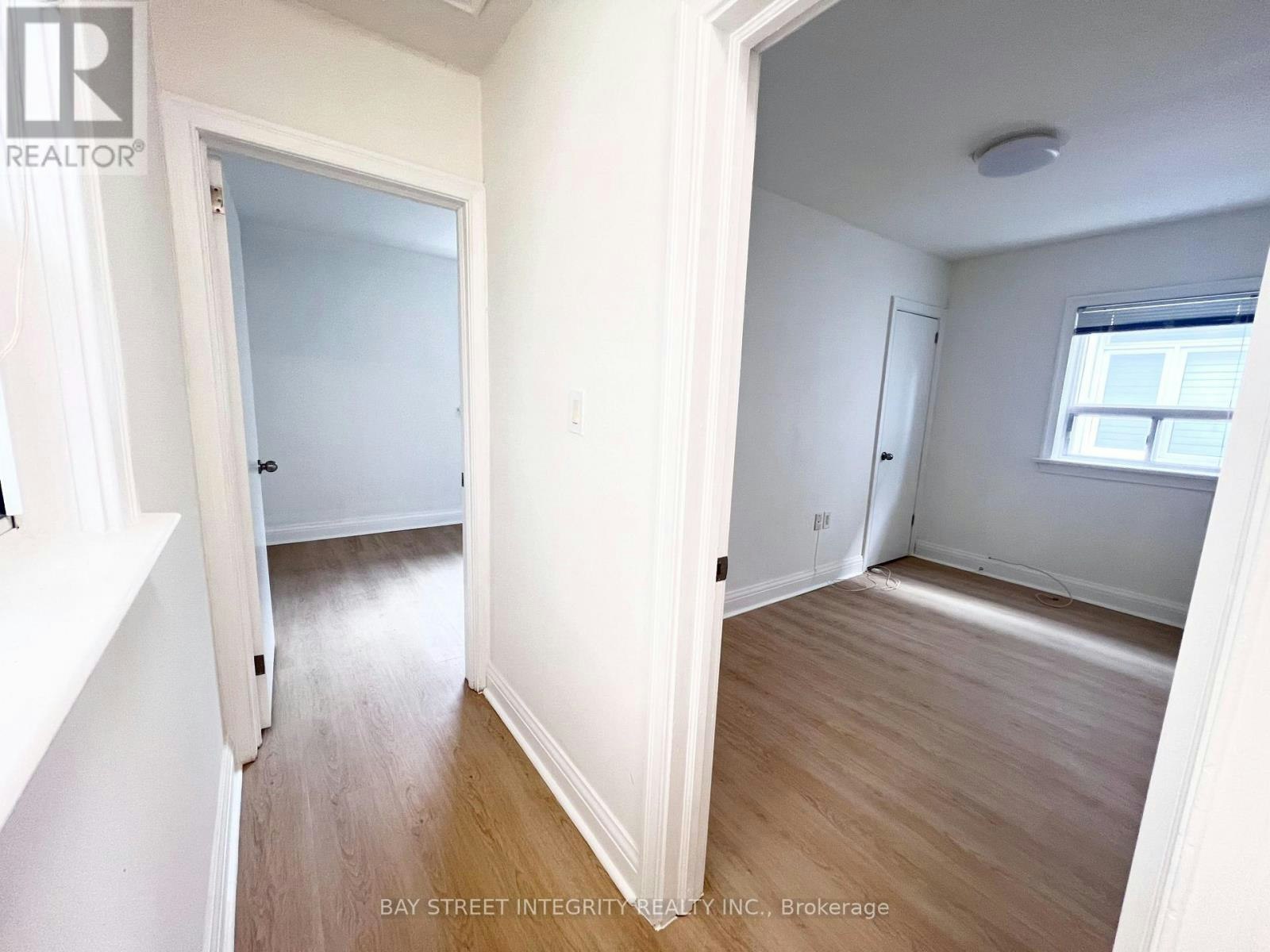 970 Briar Hill Avenue, Toronto, ON, M6B 1M3 - 6