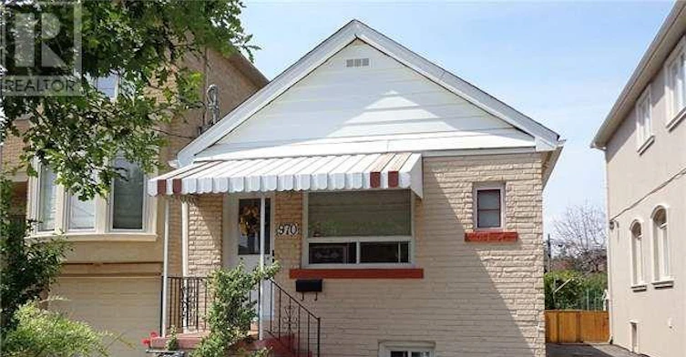 970 Briar Hill Avenue, Toronto, ON, M6B 1M3