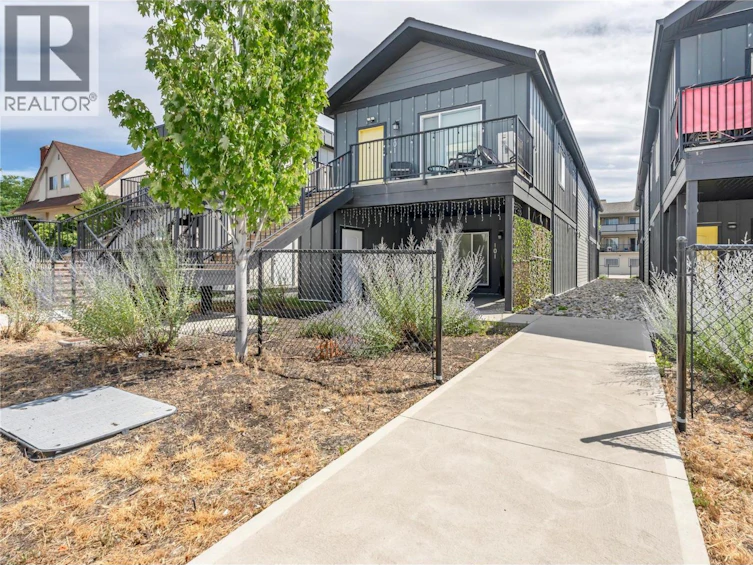116 Calgary Avenue, Penticton, BC, V2A 2T6 - 2