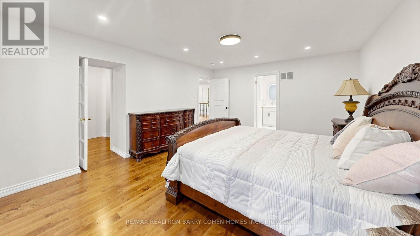 MAIN/UPPER-15 Sonata Crescent, Toronto, ON, M3B 2C3 - 22