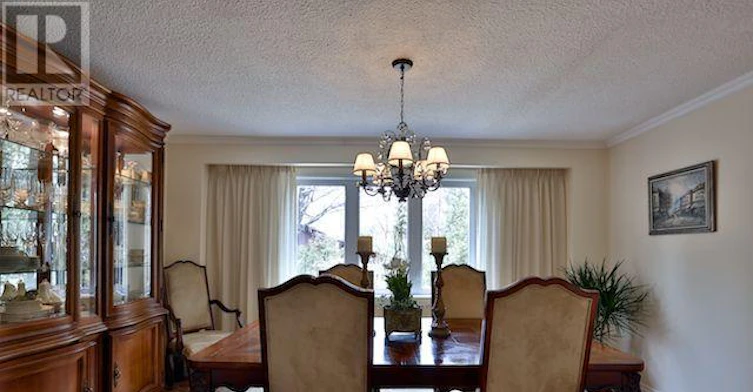 15 Sonata Crescent, Toronto, ON, M3B 2C3 - 4