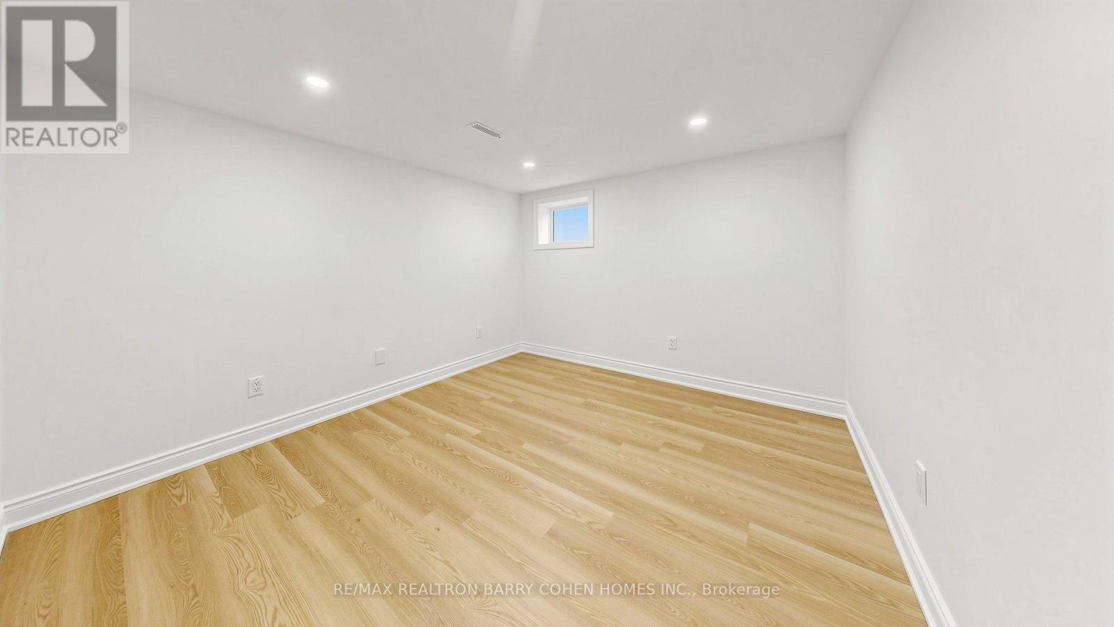 MAIN/UPPER-15 Sonata Crescent, Toronto, ON, M3B 2C3 - 39