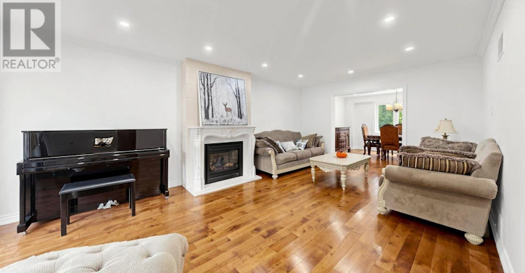 MAIN/UPPER-15 Sonata Crescent, Toronto, ON, M3B 2C3 - 7