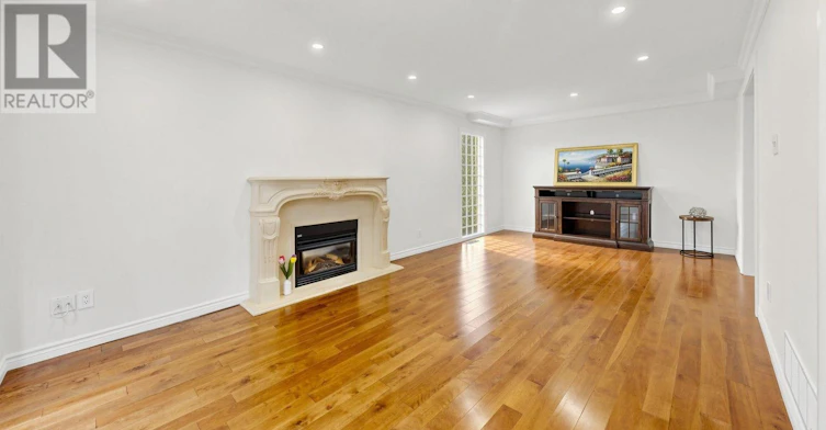 MAIN/UPPER-15 Sonata Crescent, Toronto, ON, M3B 2C3 - 15