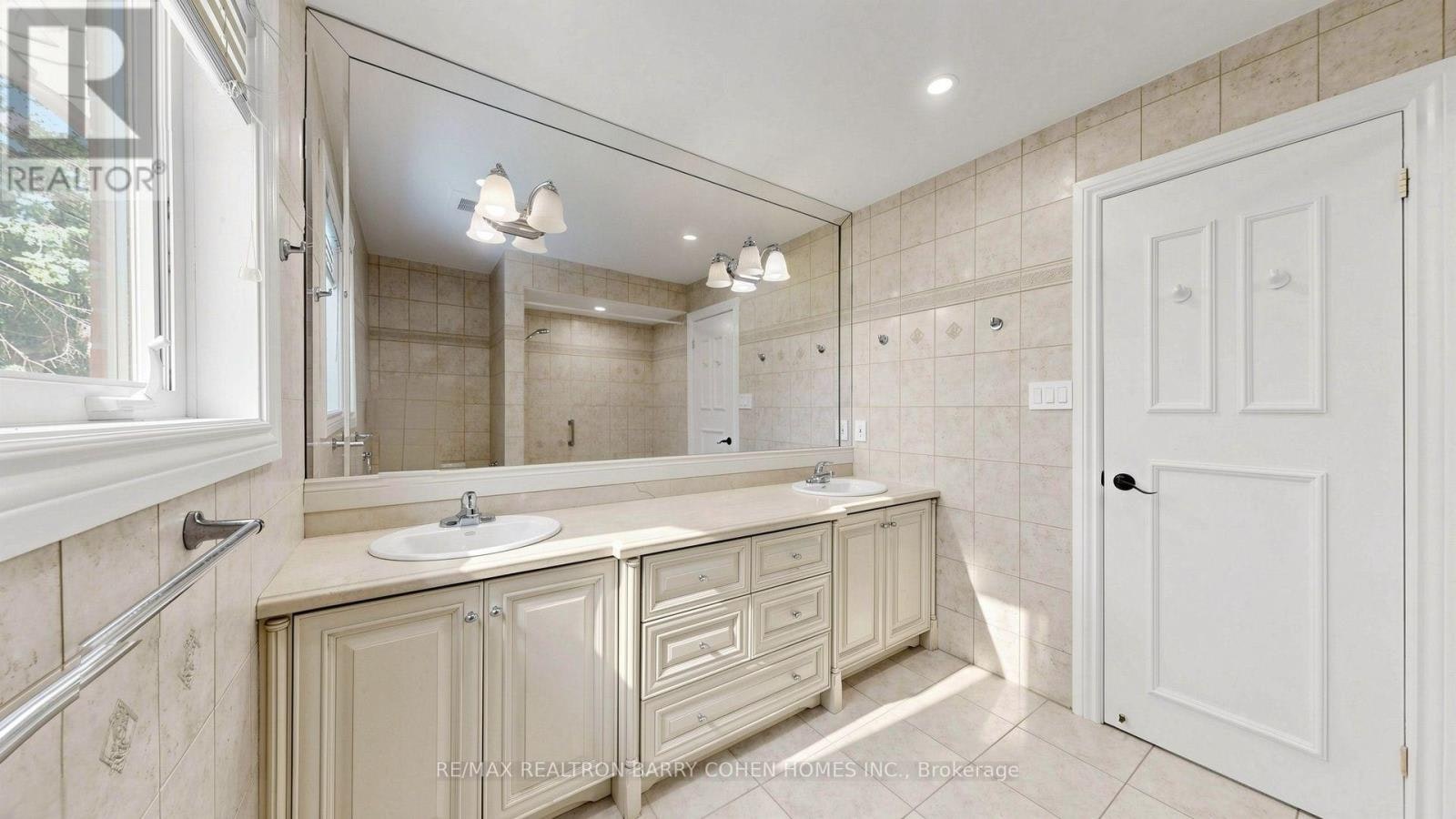 MAIN/UPPER-15 Sonata Crescent, Toronto, ON, M3B 2C3 - 34