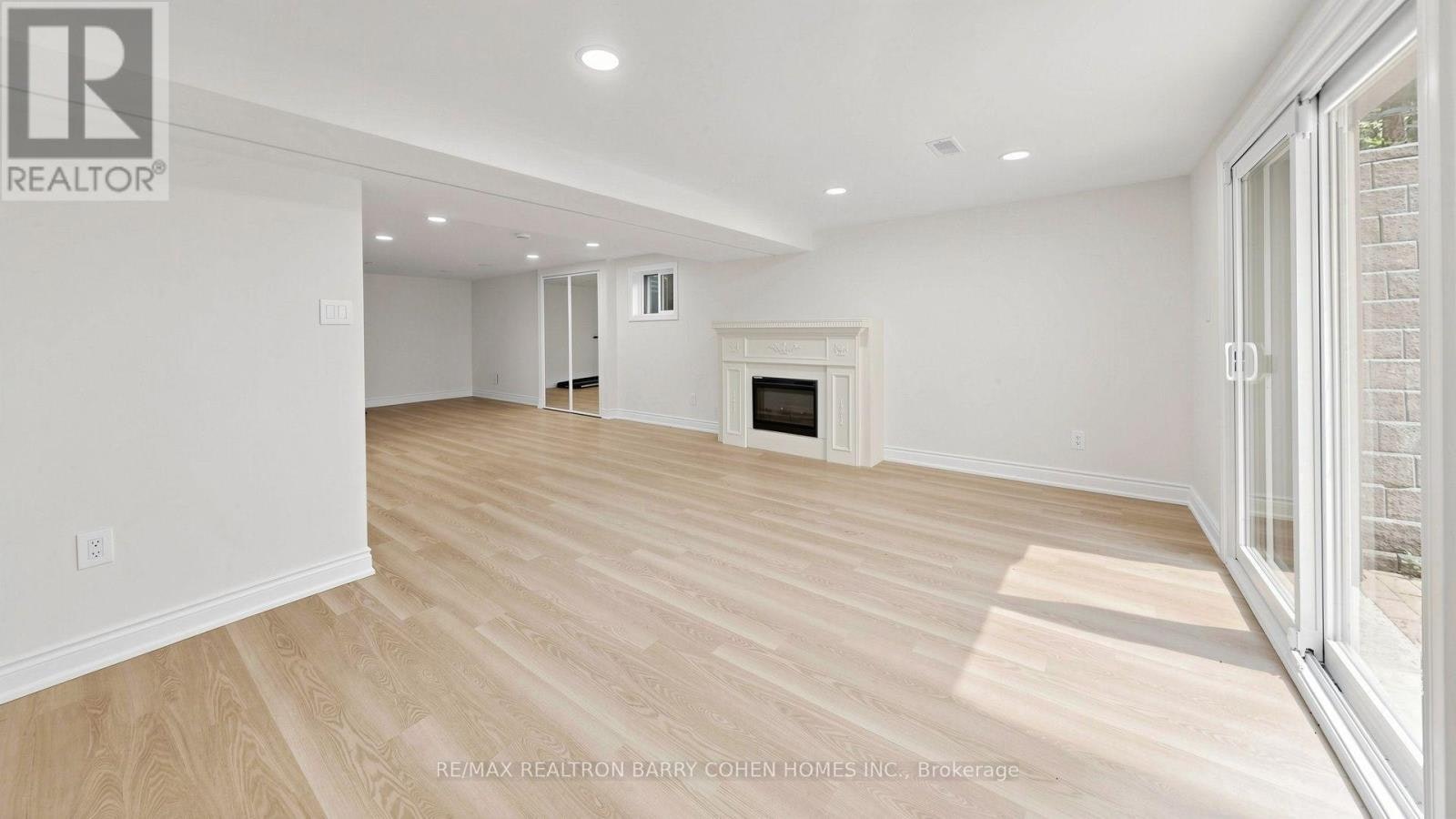 MAIN/UPPER-15 Sonata Crescent, Toronto, ON, M3B 2C3 - 36