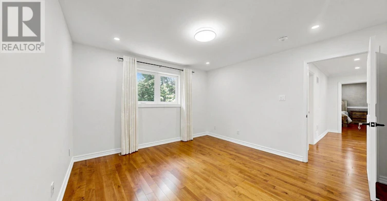 MAIN/UPPER-15 Sonata Crescent, Toronto, ON, M3B 2C3 - 30