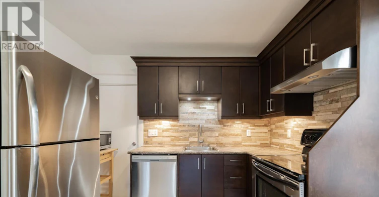 MAIN-542 Glebeholme Boulevard, Toronto, ON, M4C 1V4 - 11