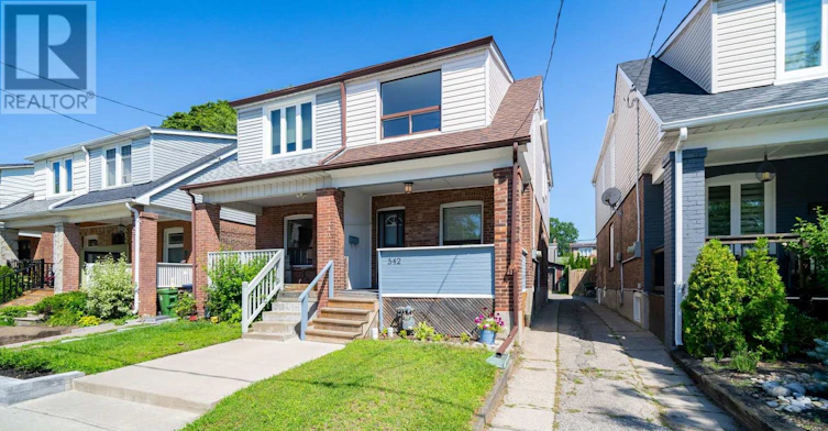 MAIN-542 Glebeholme Boulevard, Toronto, ON, M4C 1V4 - 43