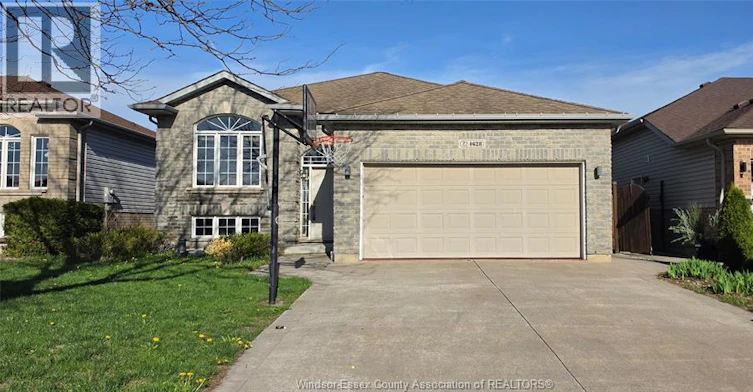 4628 Fontana, Windsor, ON, N9G 3C8