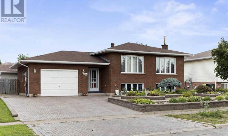 195 Bitonti Crescent