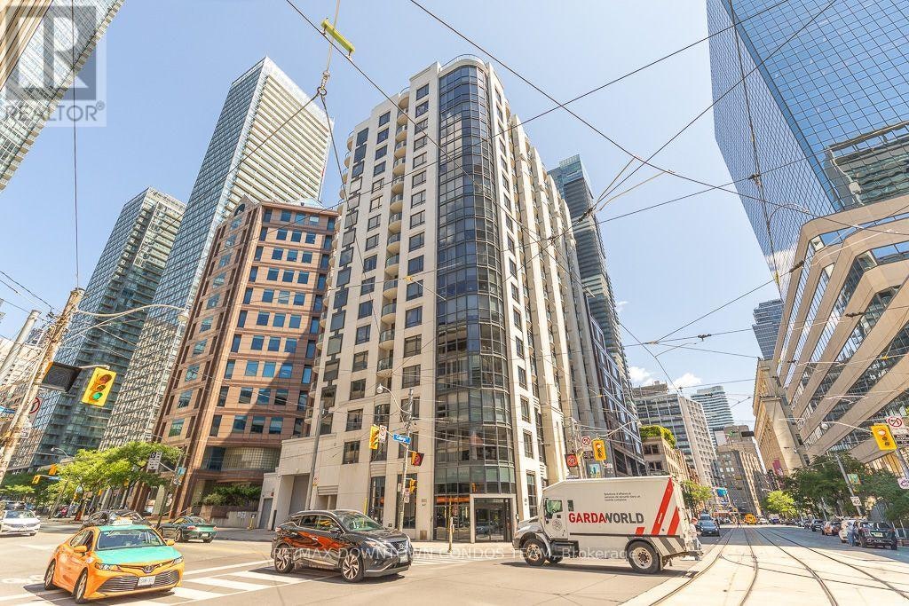 611-801 Bay Street, Toronto, ON, M5S 1Y9