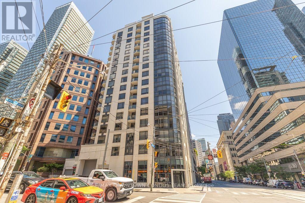 611-801 Bay Street, Toronto, ON, M5S 1Y9 - 2