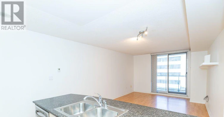 611-801 Bay Street, Toronto, ON, M5S 1Y9 - 9