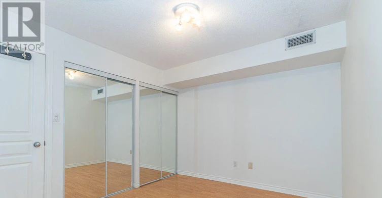 611-801 Bay Street, Toronto, ON, M5S 1Y9 - 15