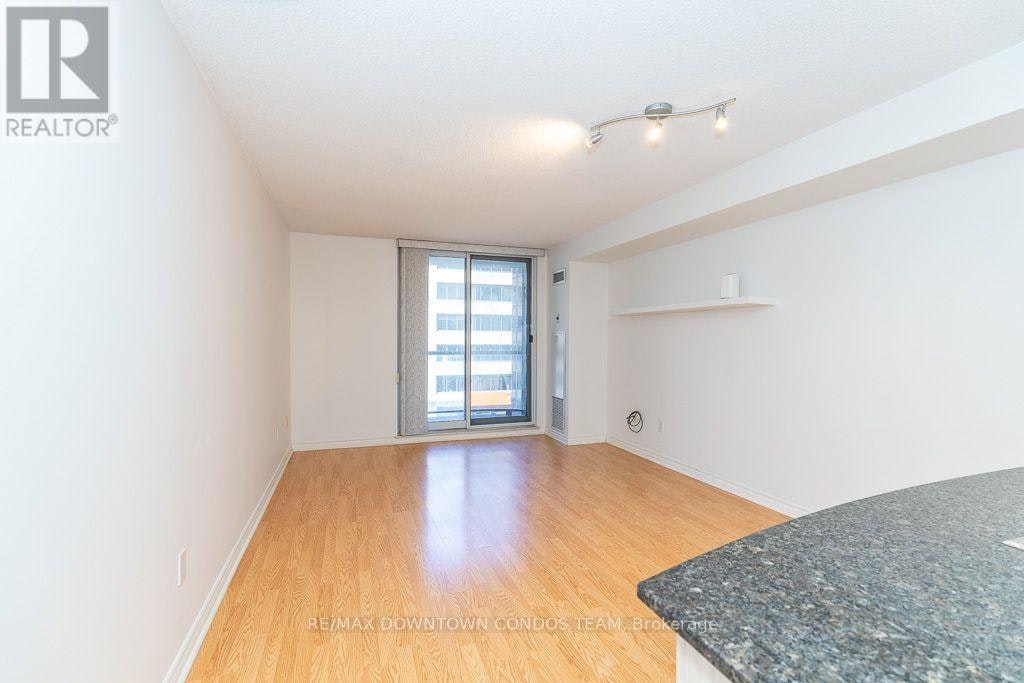 611-801 Bay Street, Toronto, ON, M5S 1Y9 - 19