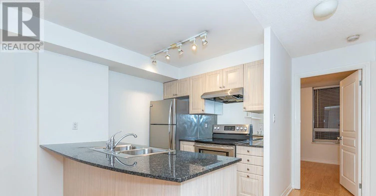 611-801 Bay Street, Toronto, ON, M5S 1Y9 - 7