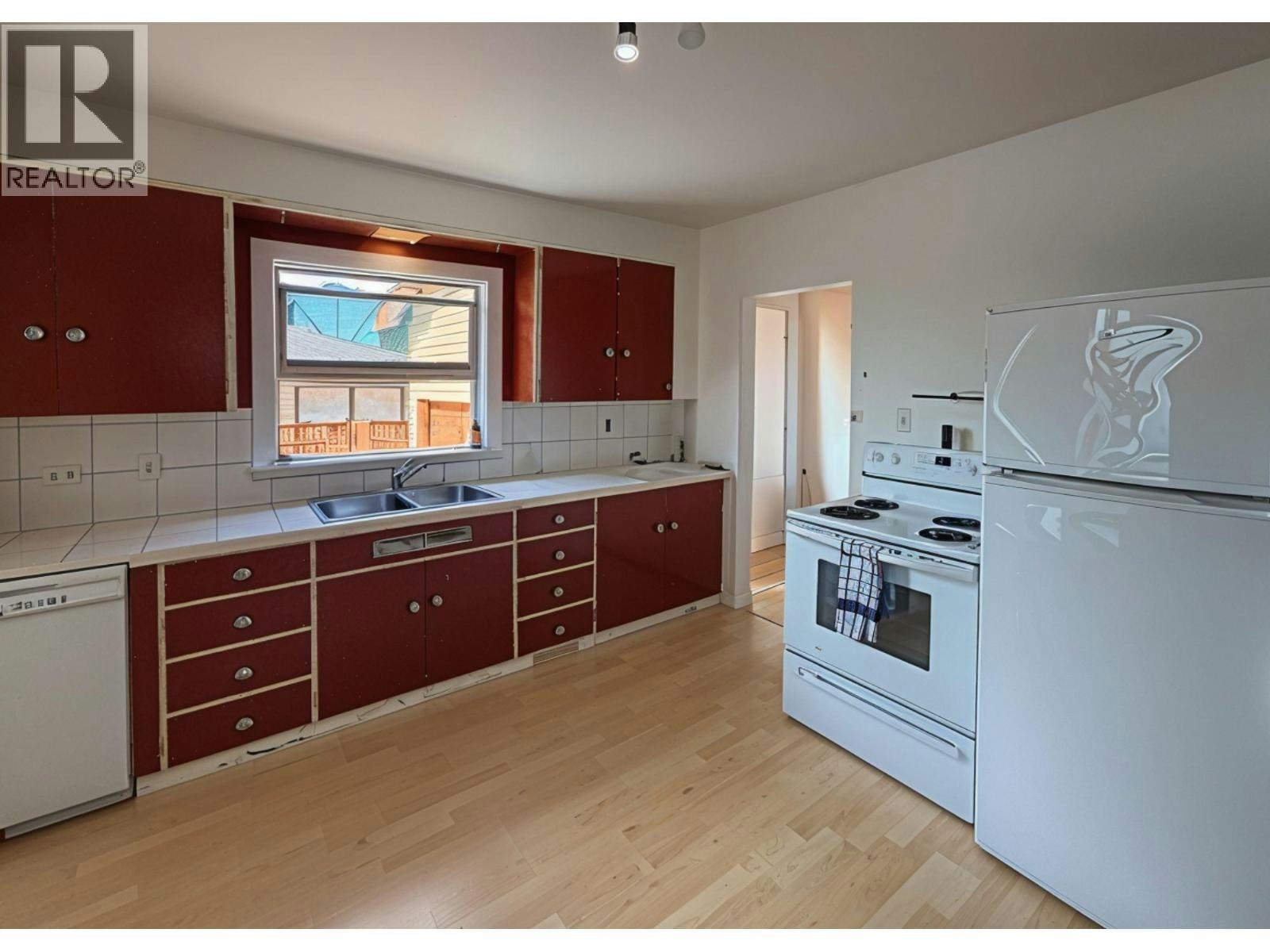 8004 89th Street, Osoyoos, BC, V0H 1T1 - 13
