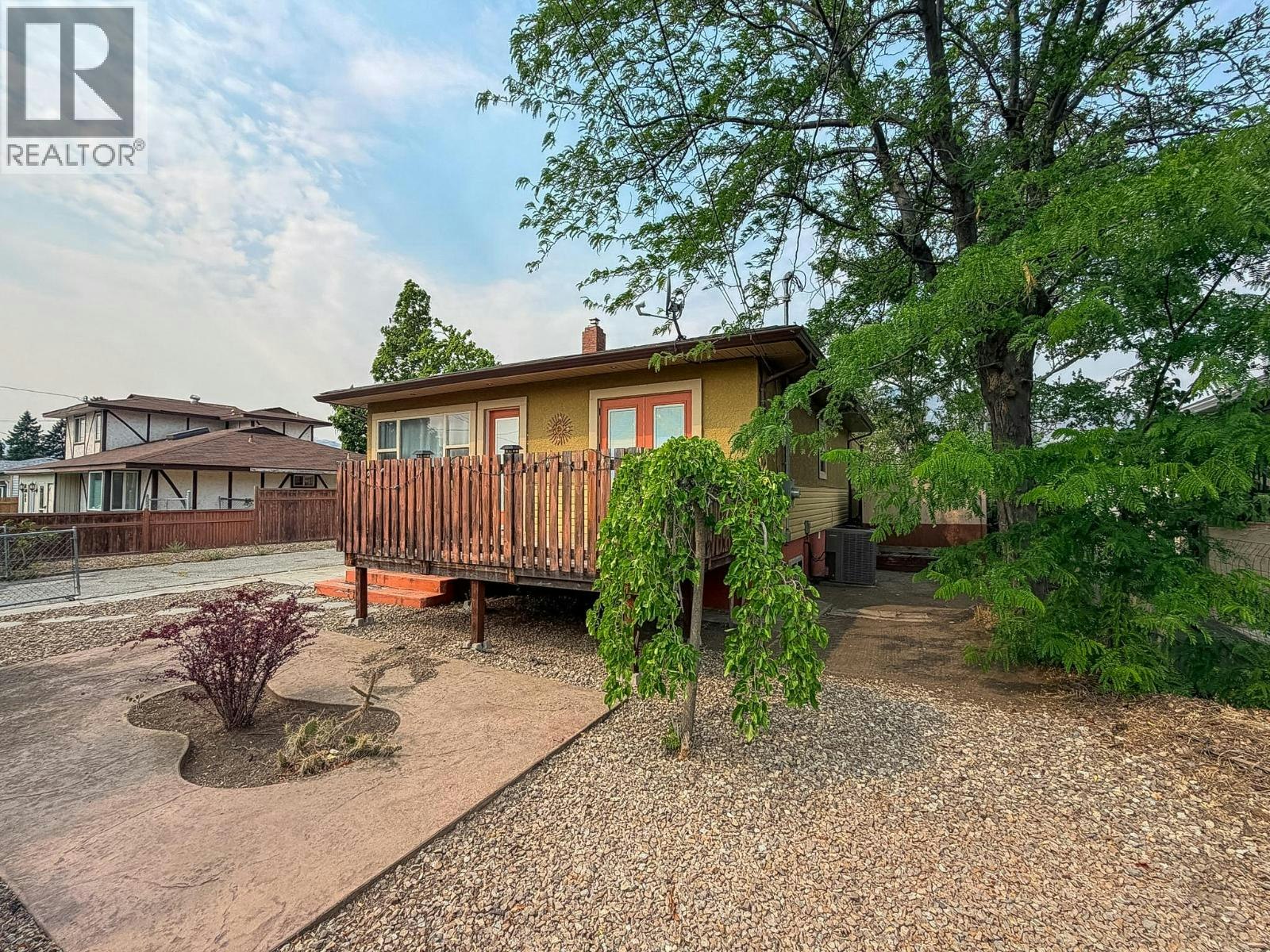 8004 89th Street, Osoyoos, BC, V0H 1T1 - 9