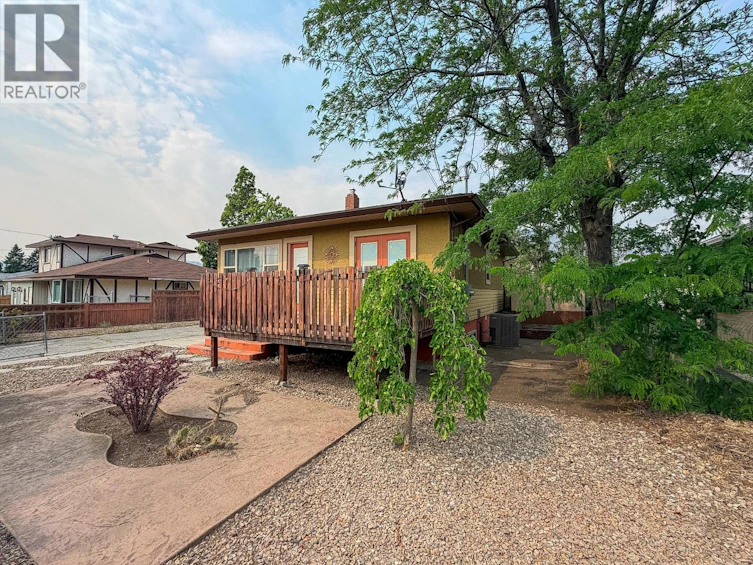 8004 89th Street, Osoyoos, BC, V0H 1T1 - 9