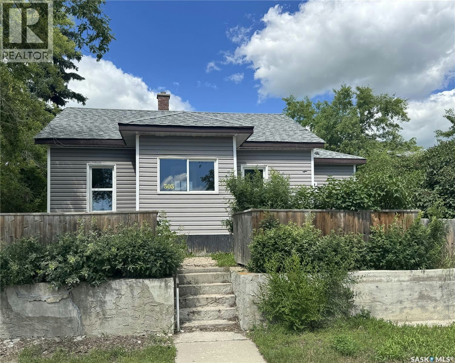 303 4th Avenue W, Biggar, SK, S0K 0M0