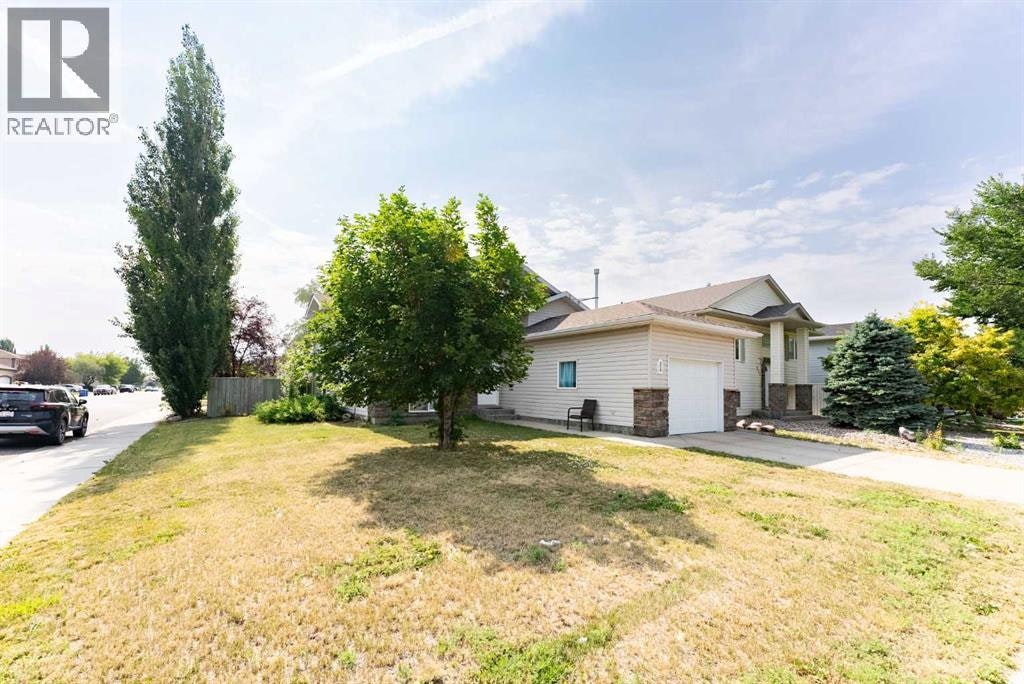218 Uplands Boulevard N, Lethbridge, AB, T1H 6S6