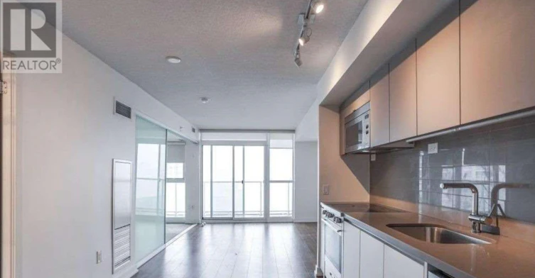 4111-75 Queens Wharf Road, Toronto, ON, M5V 0J8 - 3