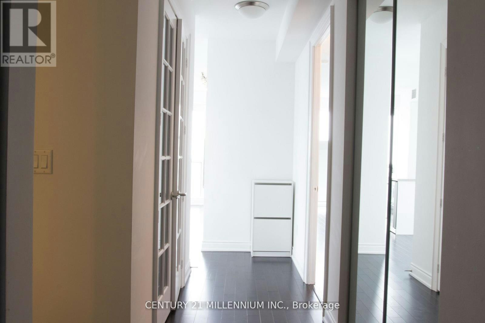 7002-388 Yonge Street, Toronto, ON, M5B 0A4 - 7