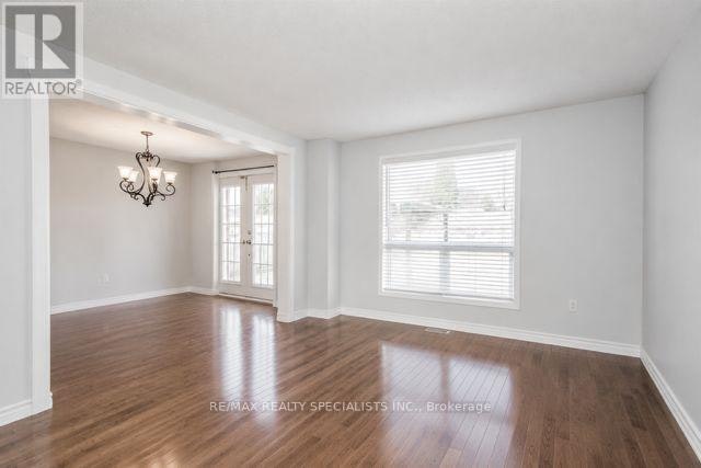 110 Steeles Crescent, Cambridge, ON, N1R 8C4 - 10