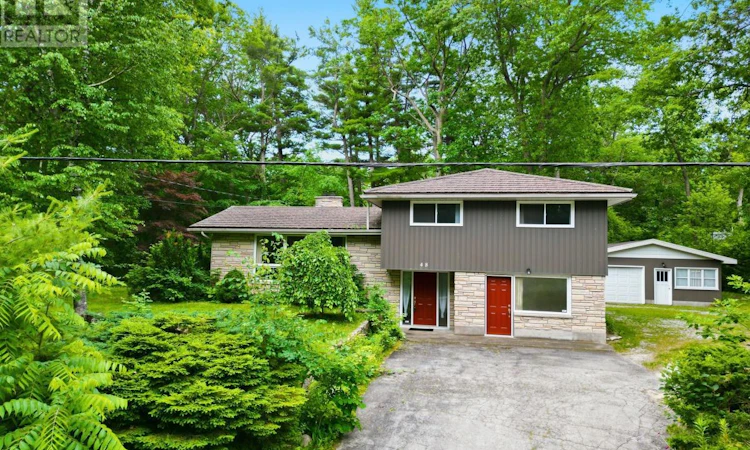 48 Lake Road