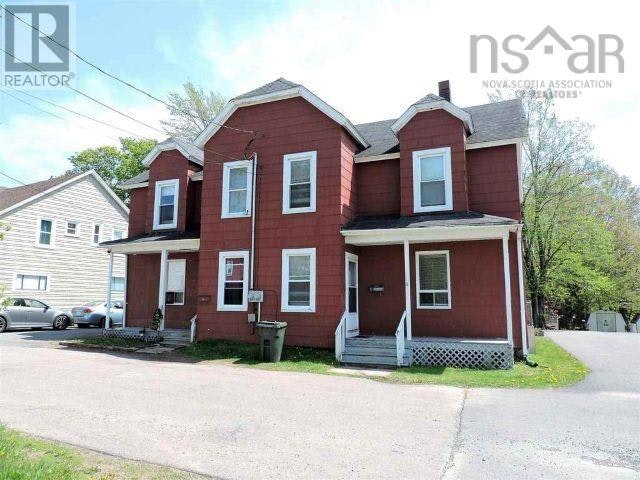 2-4 Queen Street Extension, Amherst, NS, B4H 1P8