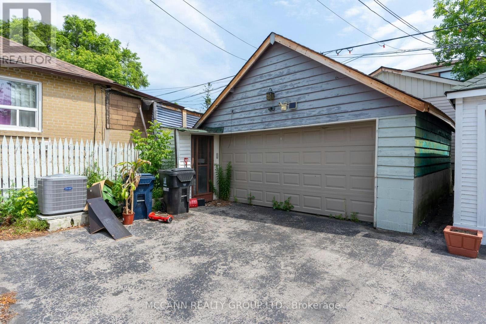 BSMNT-301 Robina Avenue, Toronto, ON, M6C 3Z2 - 14