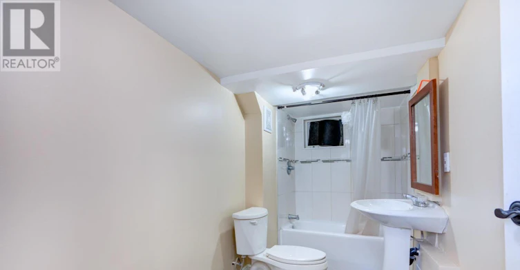 BSMNT-301 Robina Avenue, Toronto, ON, M6C 3Z2 - 13