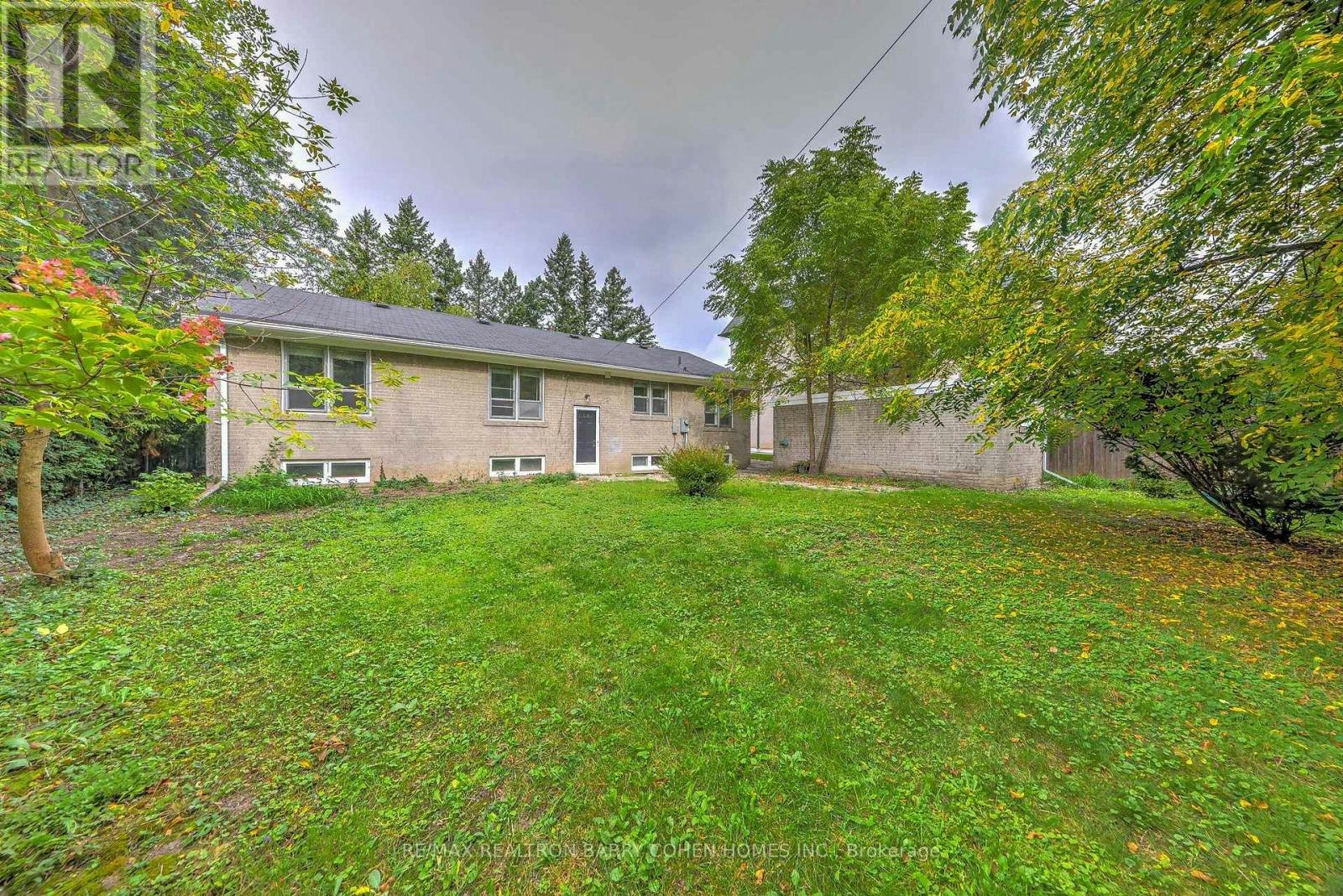 3 Greengate Road, Toronto, ON, M3B 1E7 - 43