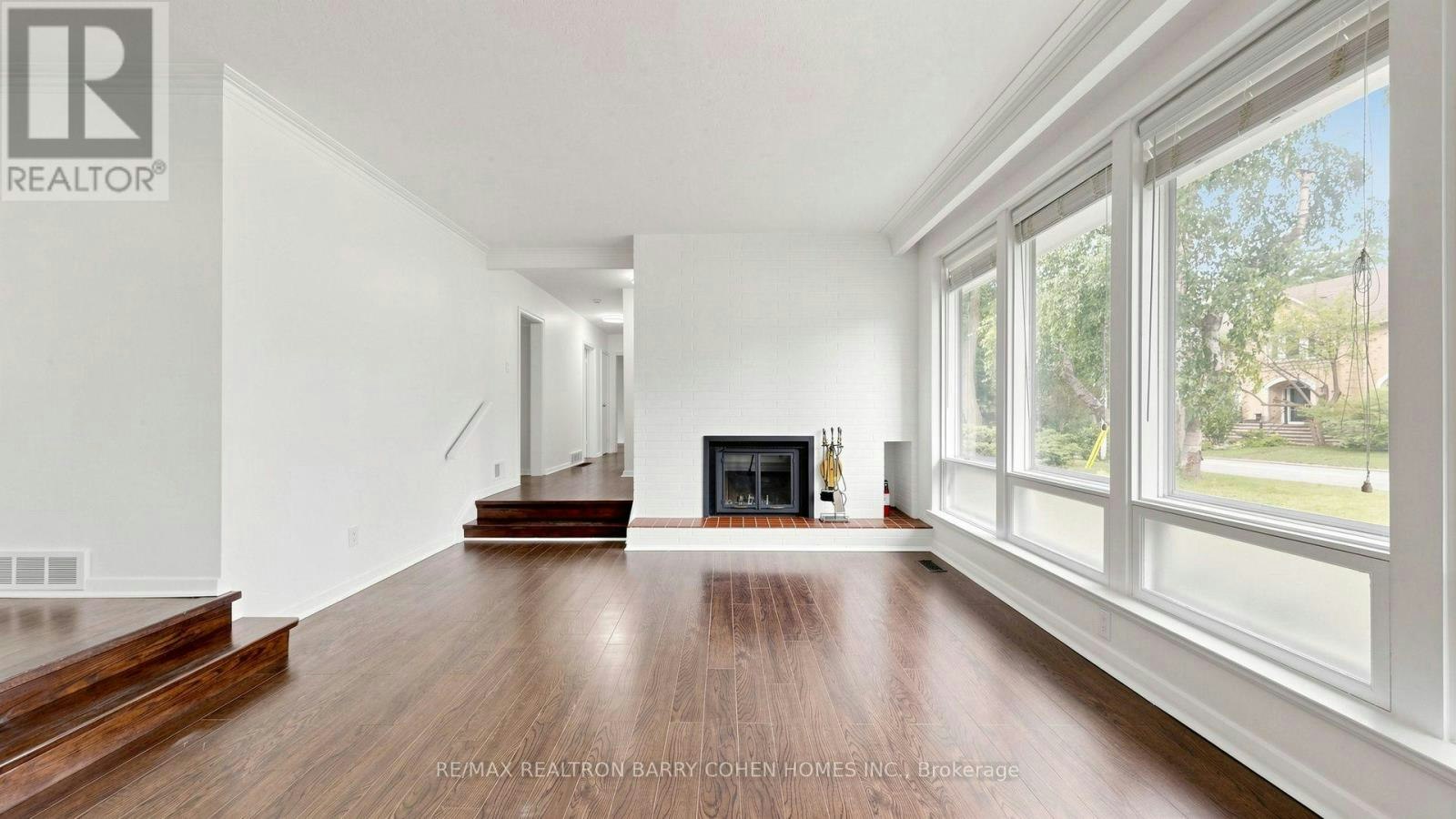 3 Greengate Road, Toronto, ON, M3B 1E7 - 10