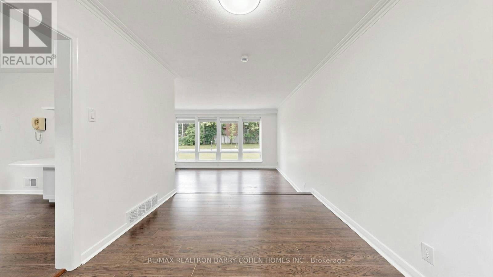 3 Greengate Road, Toronto, ON, M3B 1E7 - 13