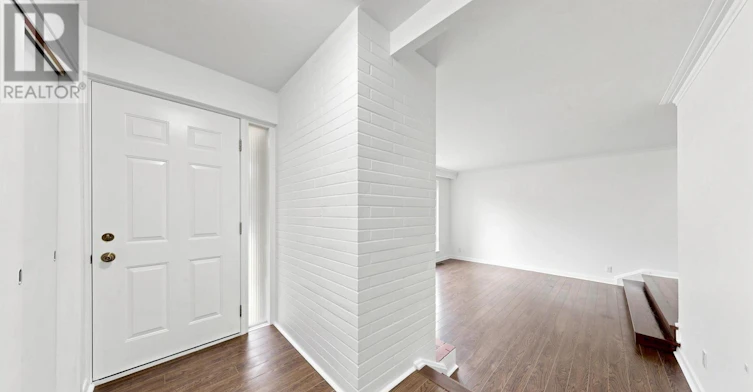 3 Greengate Road, Toronto, ON, M3B 1E7 - 4