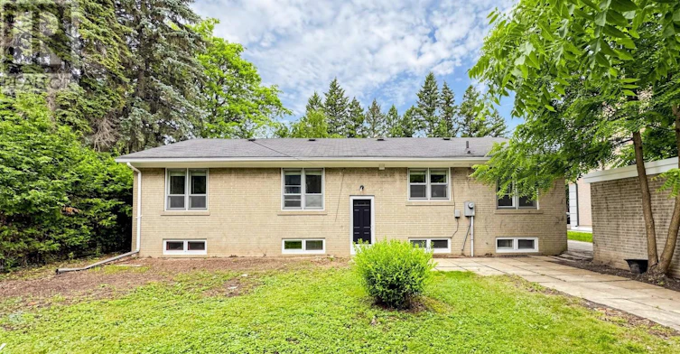 3 Greengate Road, Toronto, ON, M3B 1E7 - 45
