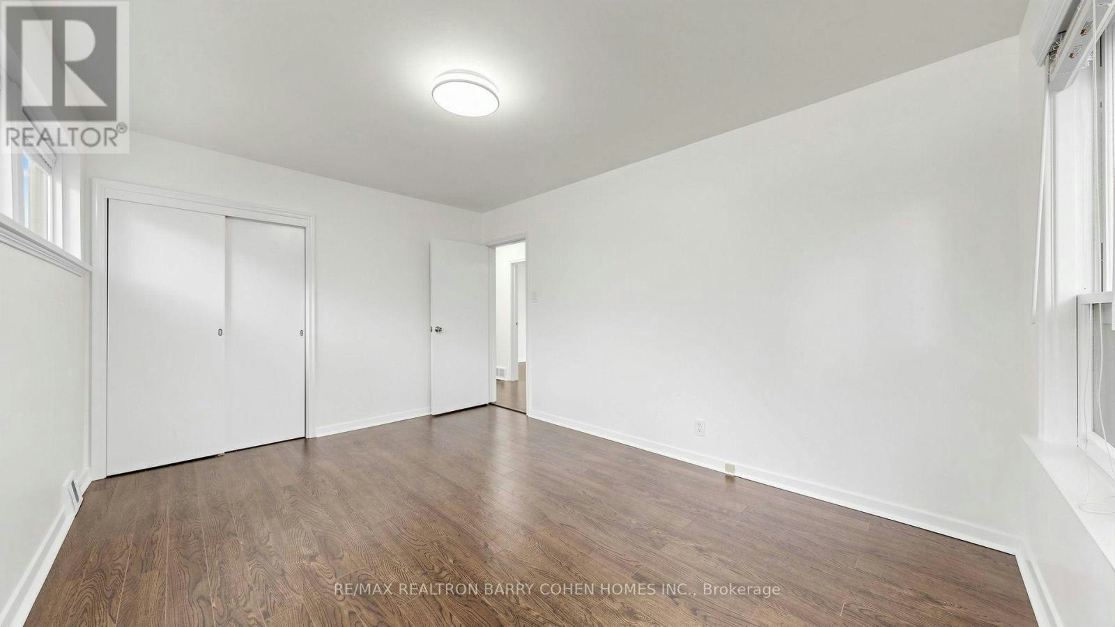 3 Greengate Road, Toronto, ON, M3B 1E7 - 26