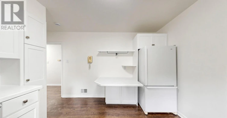 3 Greengate Road, Toronto, ON, M3B 1E7 - 18