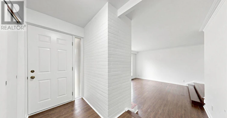 3 Greengate Road, Toronto, ON, M3B 1E7 - 3