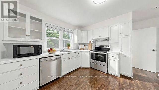 3 Greengate Road, Toronto, ON, M3B 1E7 - 14