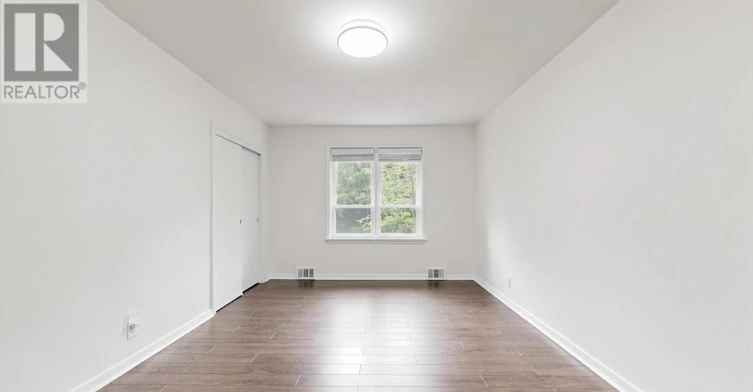 3 Greengate Road, Toronto, ON, M3B 1E7 - 26