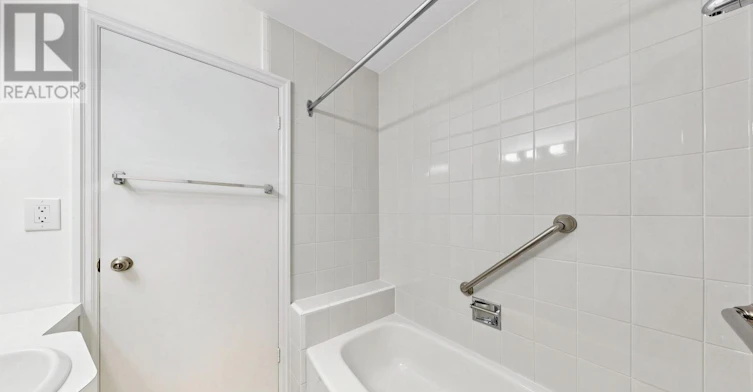 3 Greengate Road, Toronto, ON, M3B 1E7 - 30
