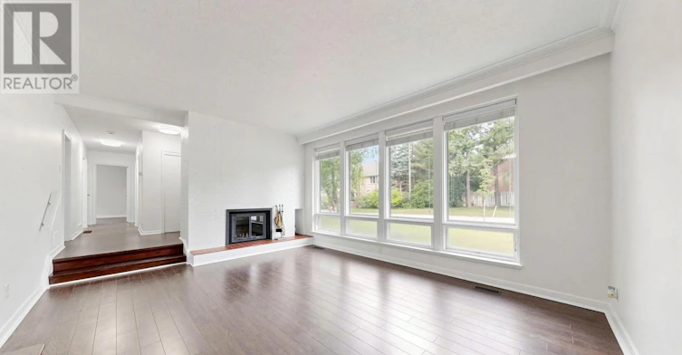 3 Greengate Road, Toronto, ON, M3B 1E7 - 4