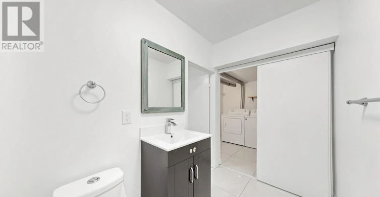 3 Greengate Road, Toronto, ON, M3B 1E7 - 43